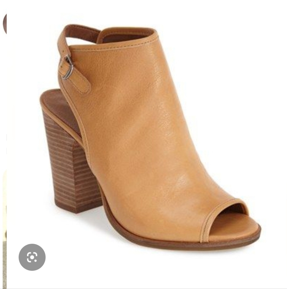 Lucky Brand Lisza Tan Leather Heels Career Casual Sz 9